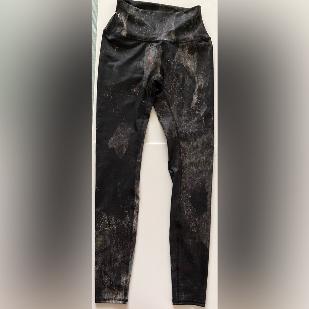 Alo yoga pants